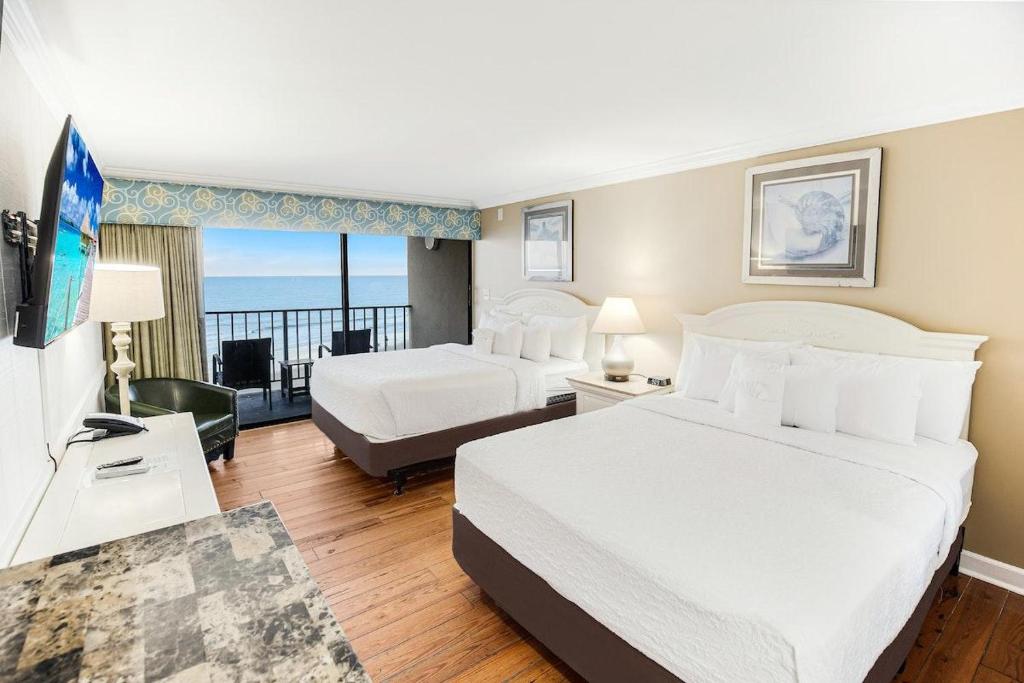 Beaches and Dreams 6th Flr Oceanfront Room, Pawleys Island