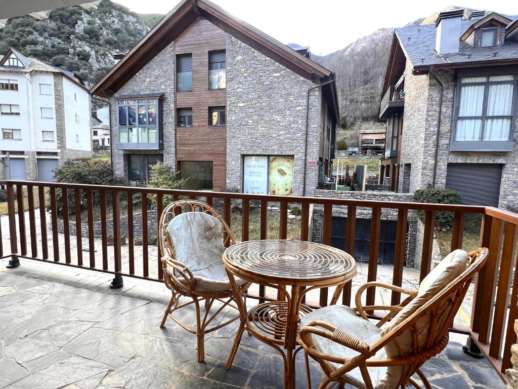 Rústic de Llavorsí - L'Amfitriona, Llavorsí