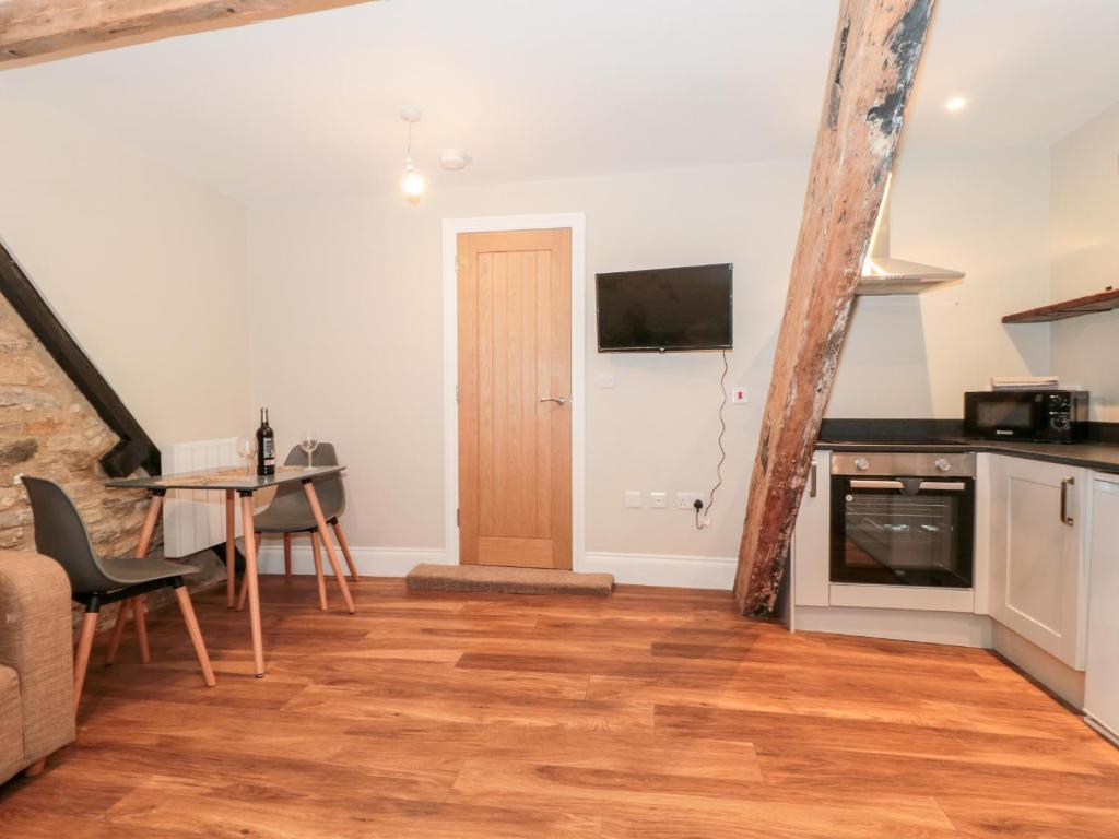 Purbeck Hotel Apartments Flat 5 Swanage - photo 4