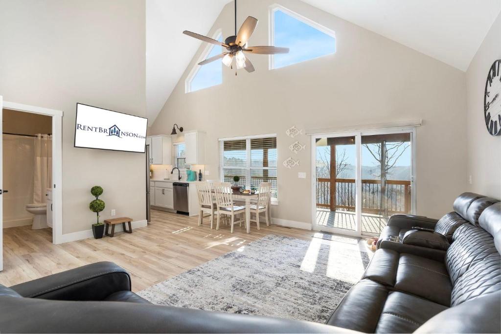 Timber's Edge, Kimberling City