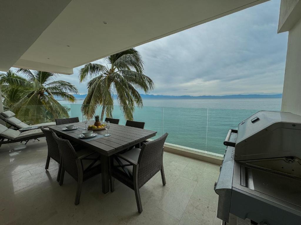 MarAzul Beachfront Gem, Bucerías