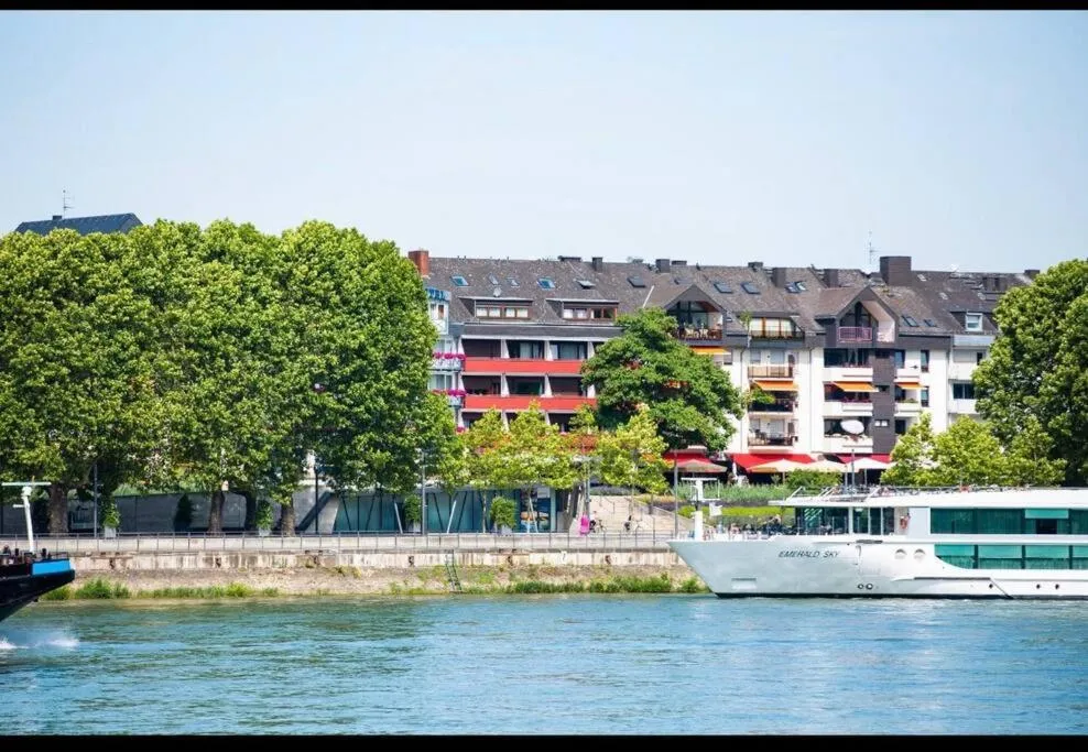 Rheinblick Apartment- Park and Stay, Hotel in Koblenz