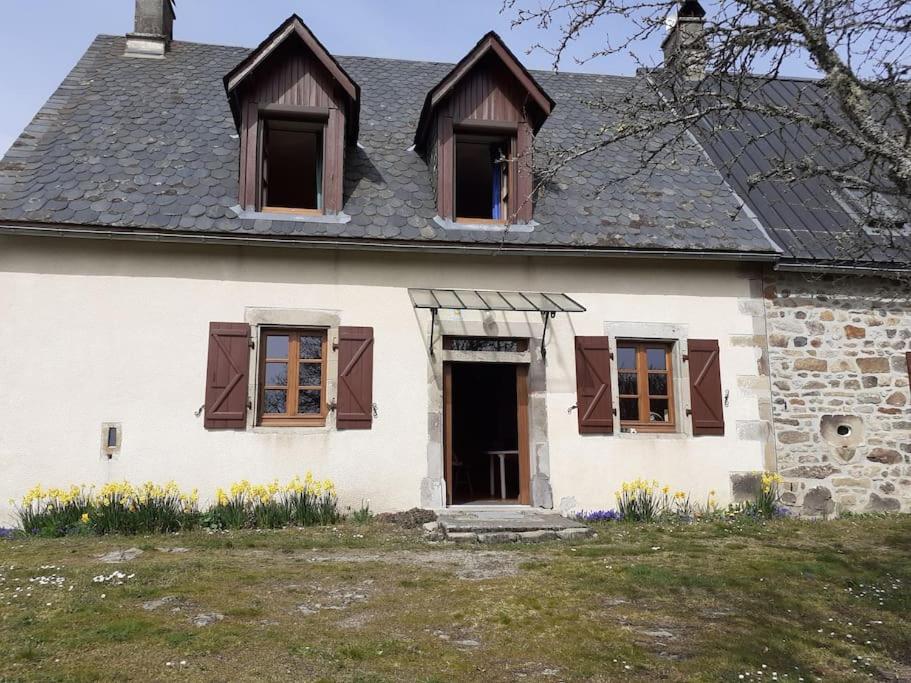 Maison typiquement auvergnate, un cadre paisible