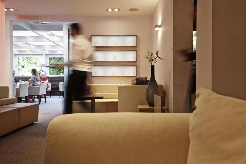 Hotel Bonjour photo