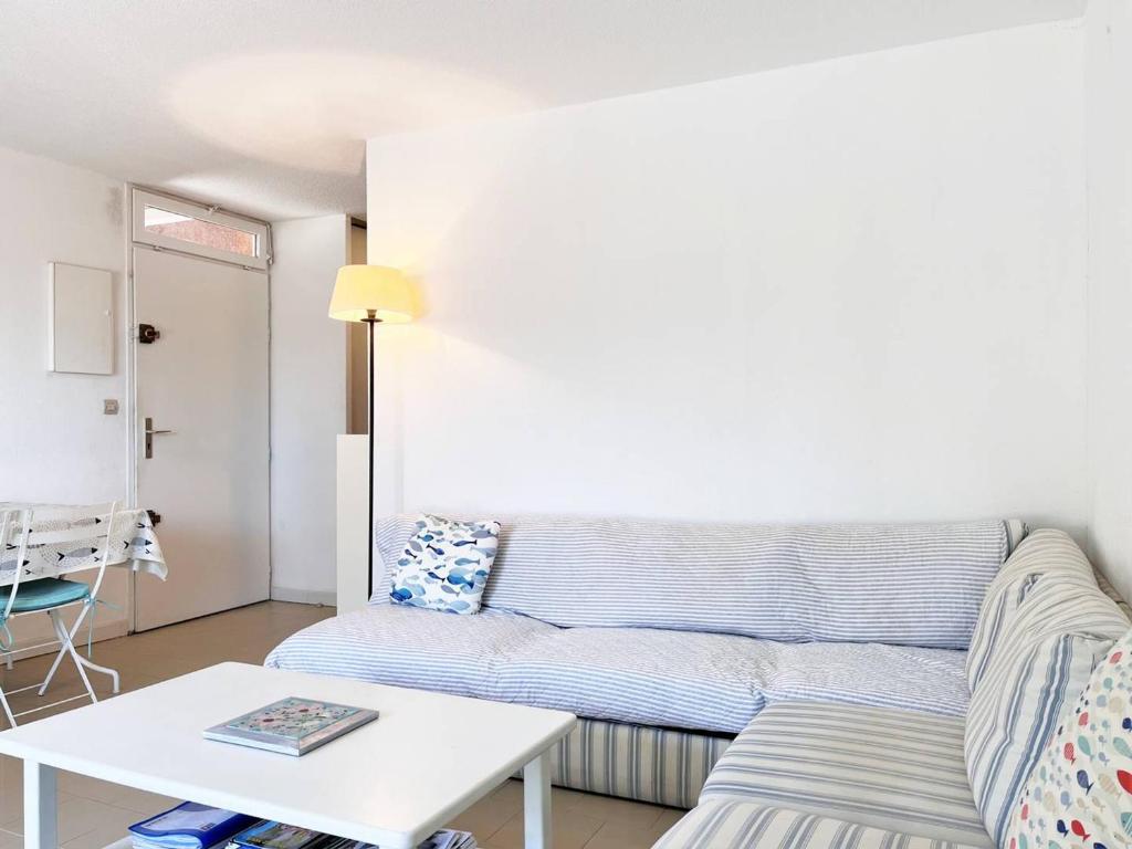 Duplex 3 pièces avec piscine, terrasse et parking - 6 couchages - Le Lavandou - FR-1-251-563 - 5