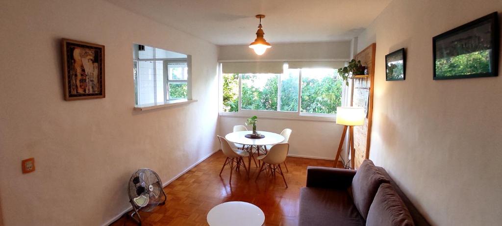 Vintage, amplio y luminoso cerca del río! - 1