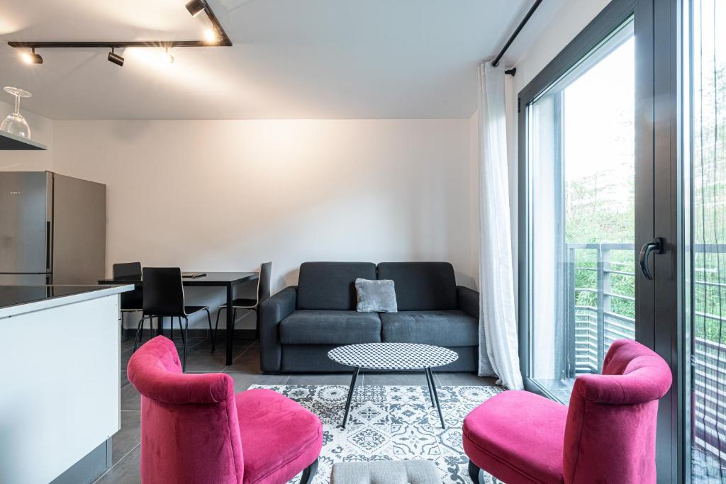 New listing - 1 Bed Apt,Air-Con,Beach access,Sea, Antibes