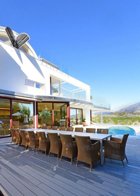 Luxury Villa with Jacuzzis near Puerto Banús - 4