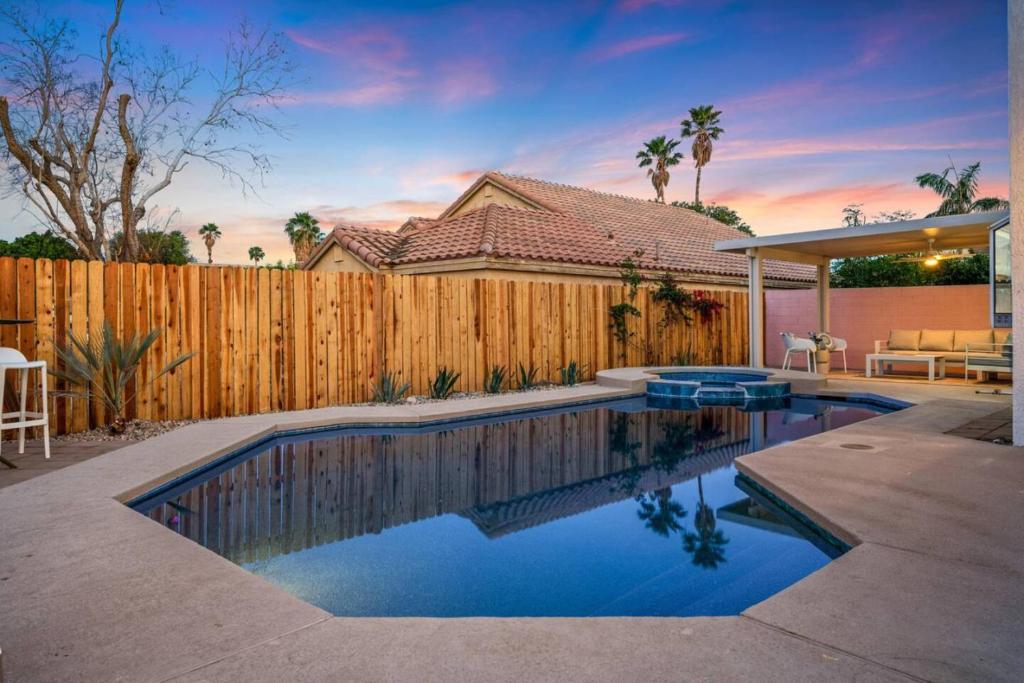 Sundown Oasis With Private Pool And Spa, Indio