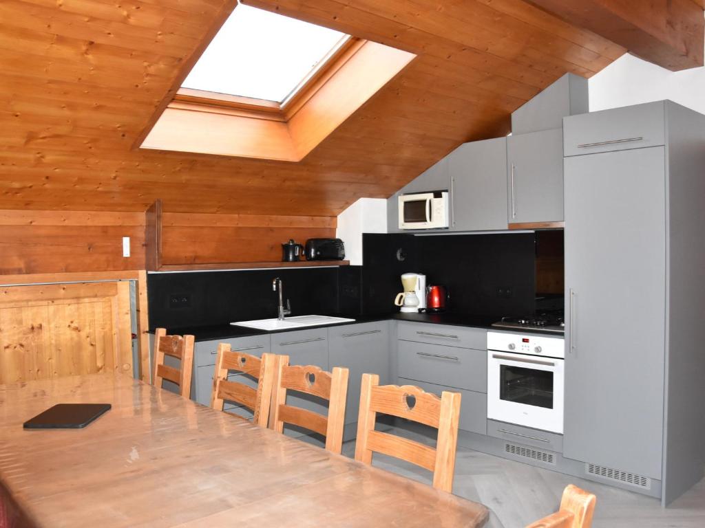 Duplex spacieux avec garage proche centre Champagny - FR-1-464-41 - 5
