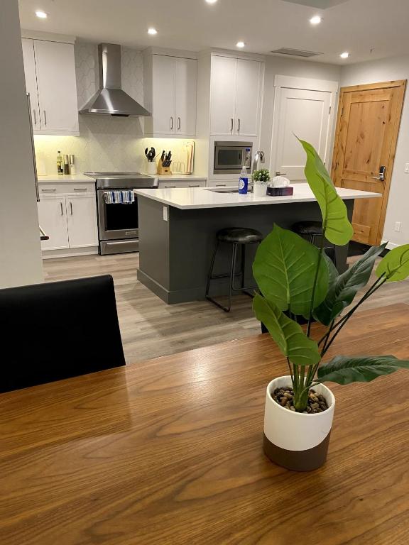 Luxury unit in the heart of Canmore, Canmore