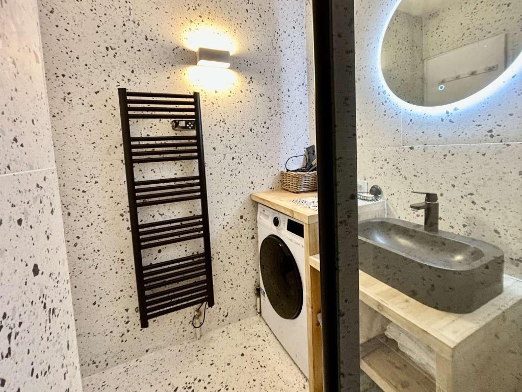Studio cabine 4 pers avec balcon, près commerces et navette gratuite - 5