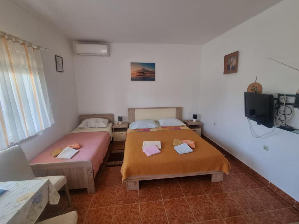 Apartment Tino, Sukošan