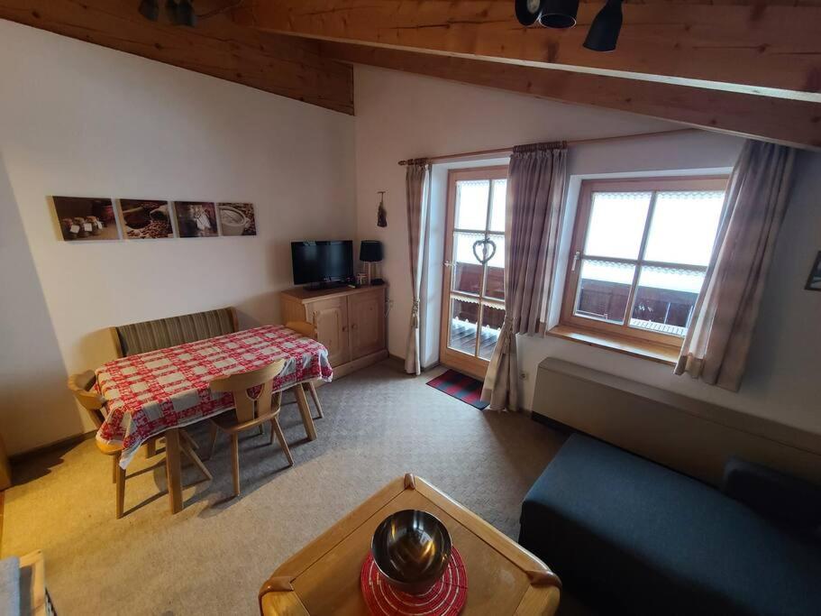 Zillertal-Arena 42m2 (2-6 persons: 2adults +4kids) - 2
