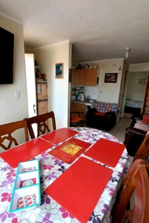 Casa con buena ubicación estacionamiento gratuito - 3