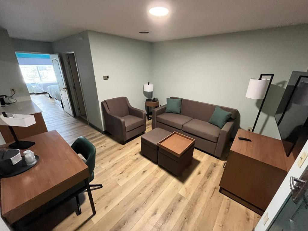 Wingate By Wyndham Mansfield Ontario, Mansfield