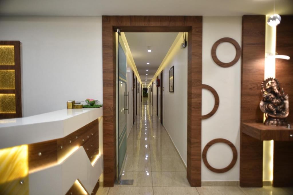 Hotel Royal Residency 