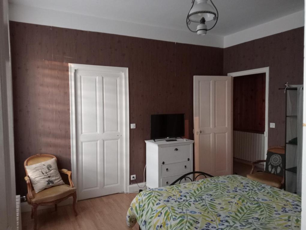 마딘 호수 근처 아파트 전경