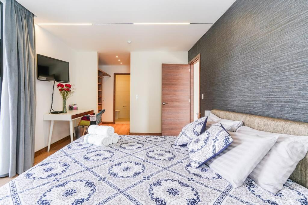 Luxury and Cozy Suite - 4