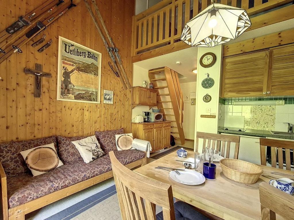 Appartement fonctionnel aux Menuires, proche des pistes avec balcon et garage - FR-1-344-1064 - 3