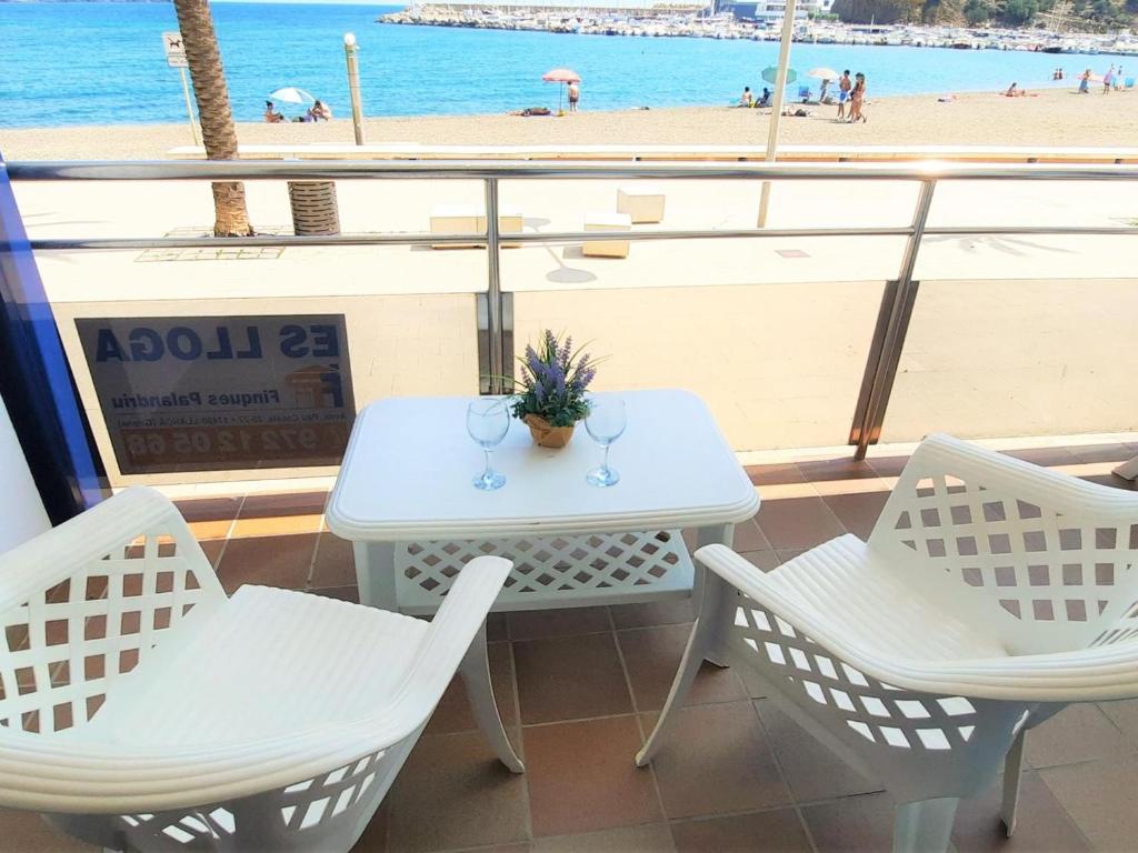 Apartamento de 3 dormitorios frente al mar en Llançà, cerca de playas y actividades - ES-170-43 - 1