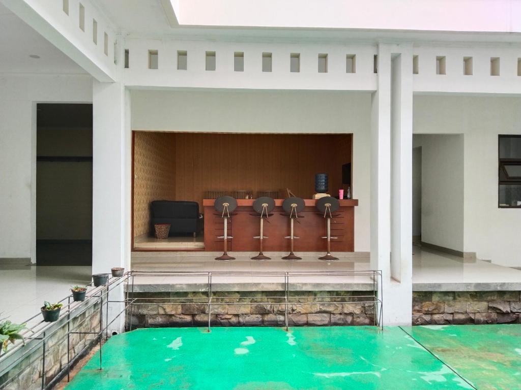 Twin Guest House