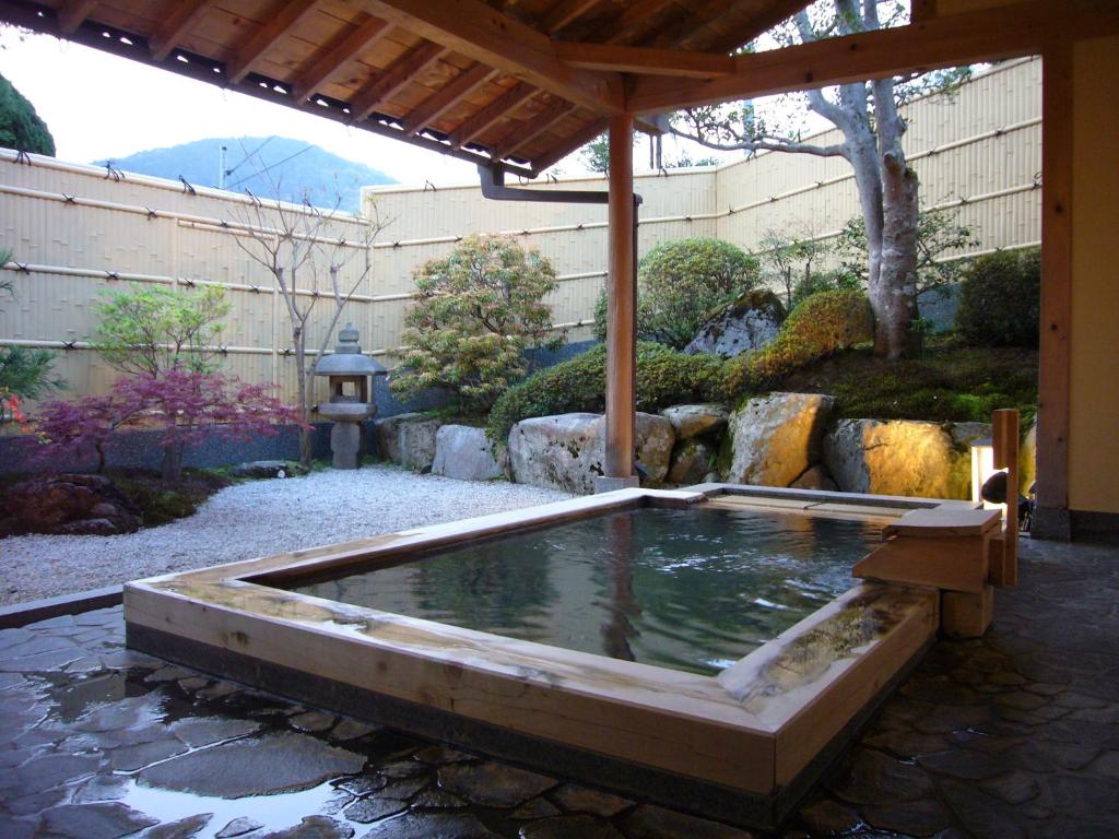 Ryokan Seryo (Ohara) open-air onsen