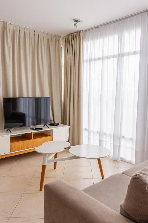 PH PAtagonia Barrancas al Mar 1 - 2