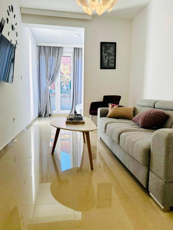 Nora Apartment - 1