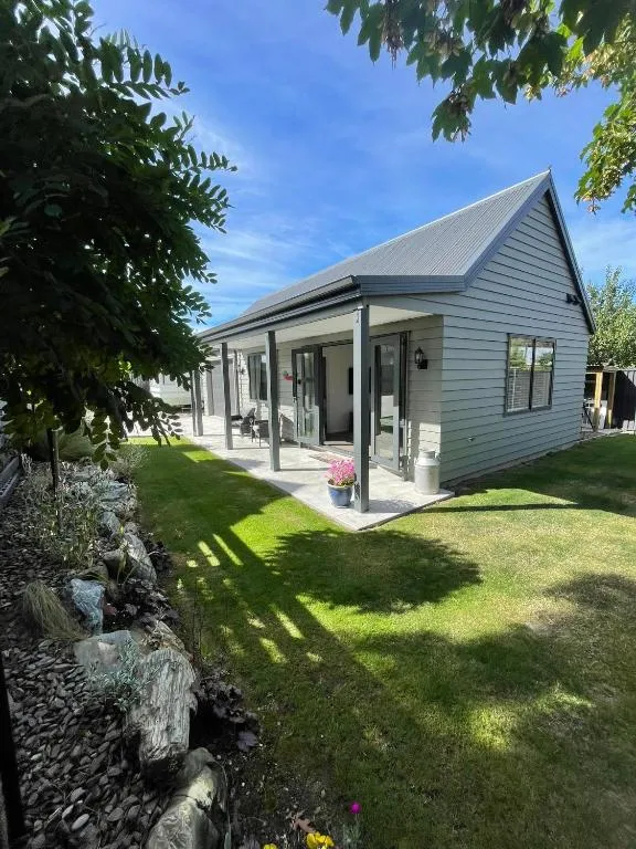 2 Oaks Cottage Clyde，位于克莱德的酒店
