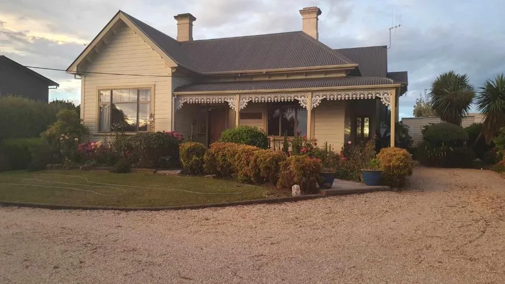 Century House B & B flatlette，位于奥玛鲁的酒店