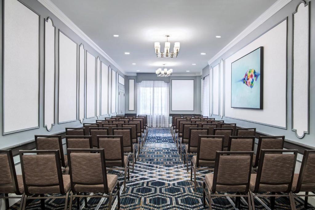 Tárgyalóterem/bálterem