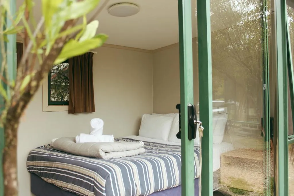 The Barn Cabins & Camp, hotel v destinaci Marahau