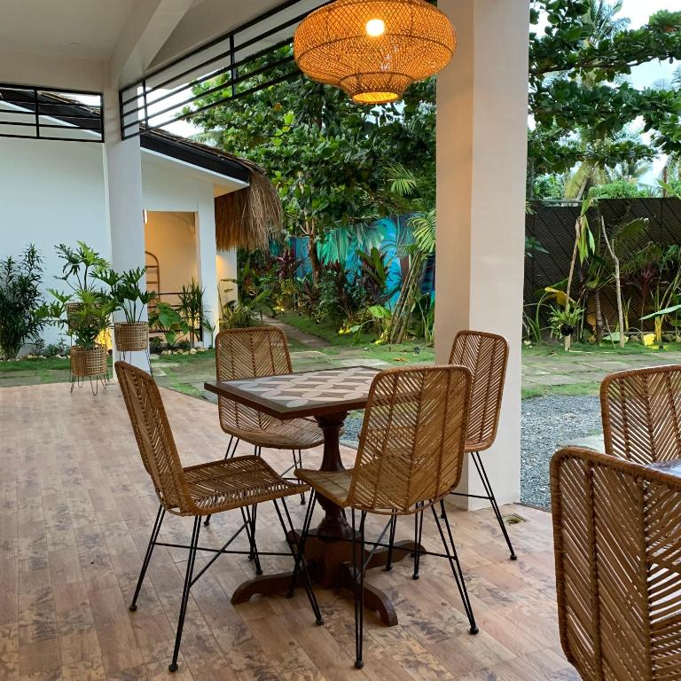 Restaurant, Bahandi Hotel in Siargao Island