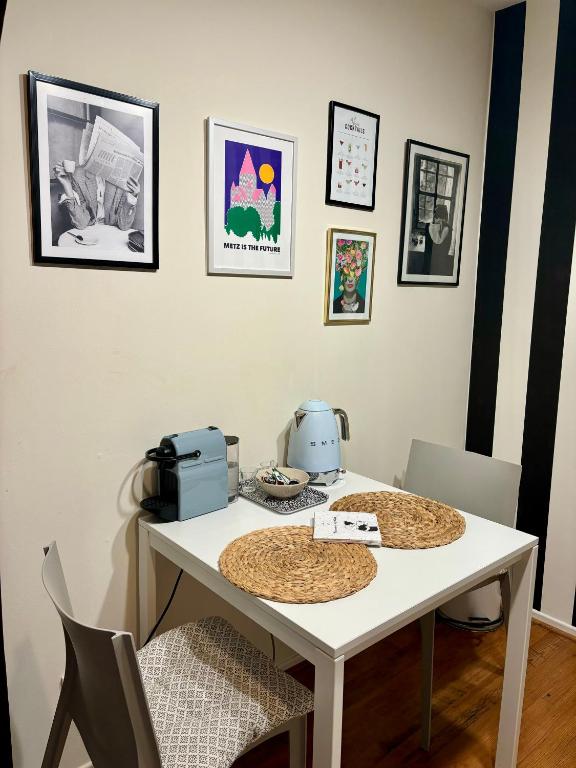 Fleure de Ly / Superb studio flat in Old Town - 4