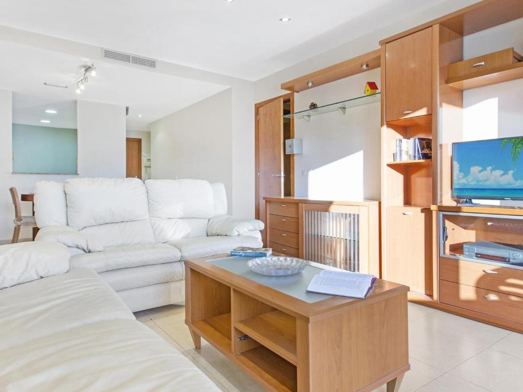 0330 Apartment in Lloret de Mar - 3