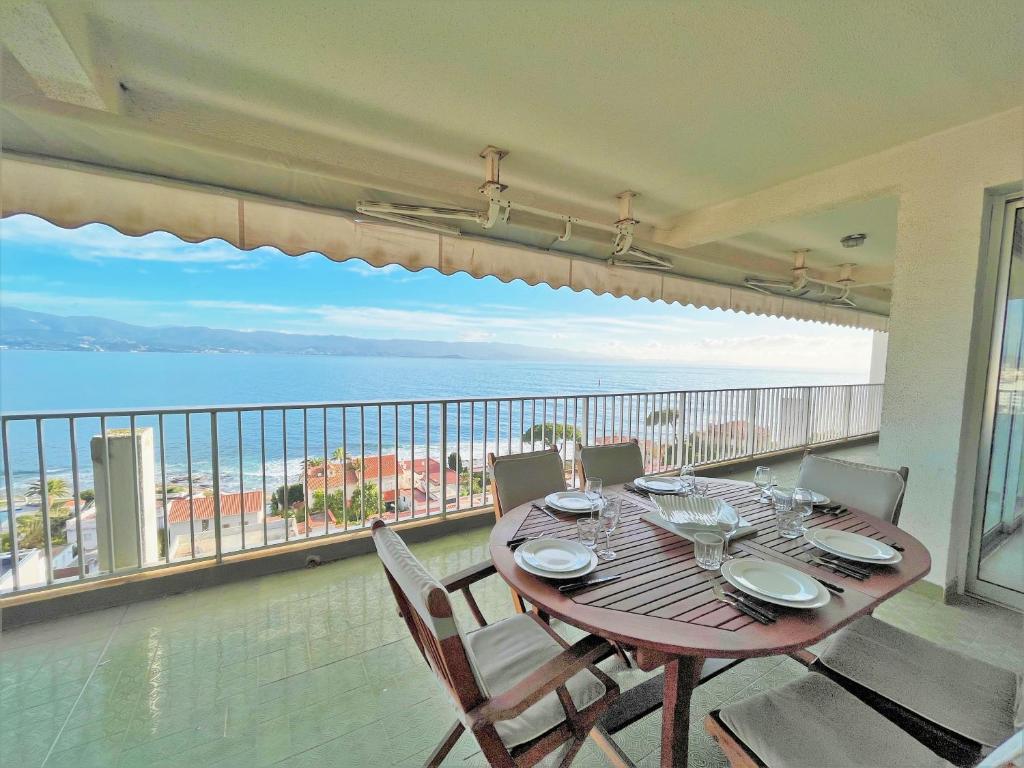 Appartement vue mer Carmino Ajaccio, Ajaccio