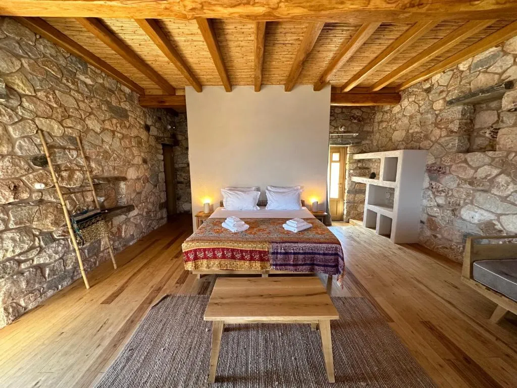 Phisis Nature Retreat, hotel in Donoussa