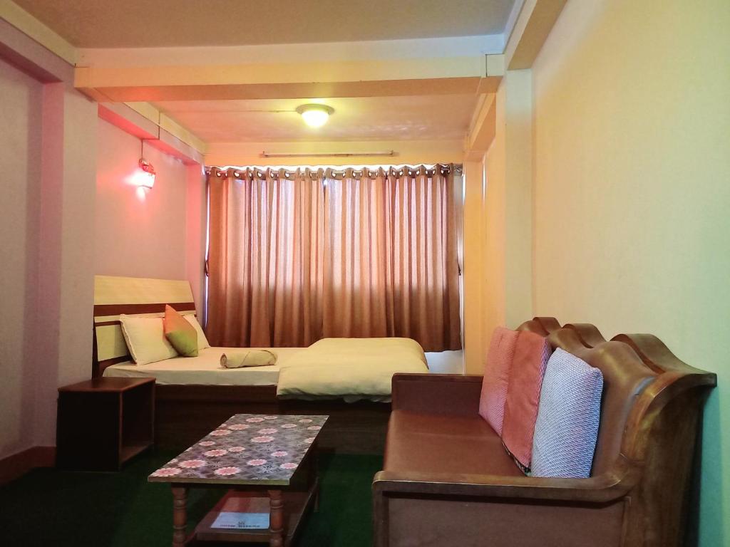 スワスティック ゲスト ハウス (Swastik Guest House)