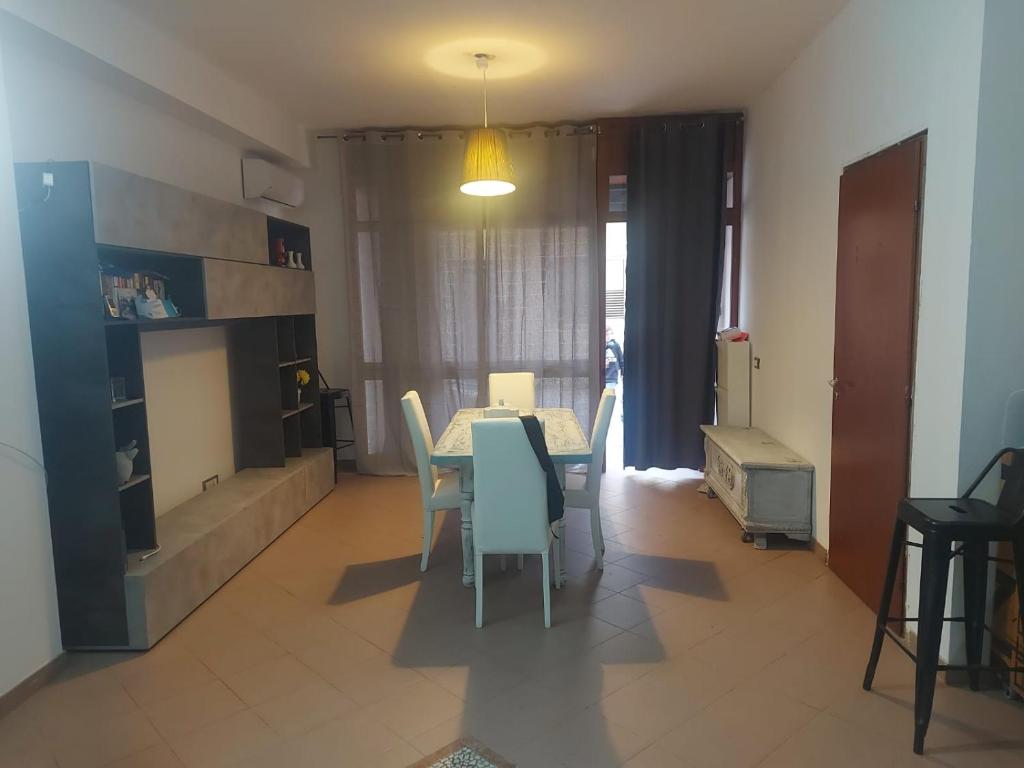 Lory house