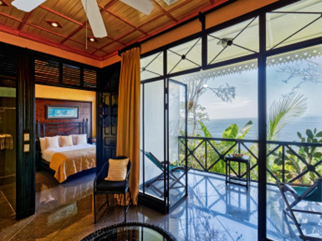 Hotel Villa Caletas 전경