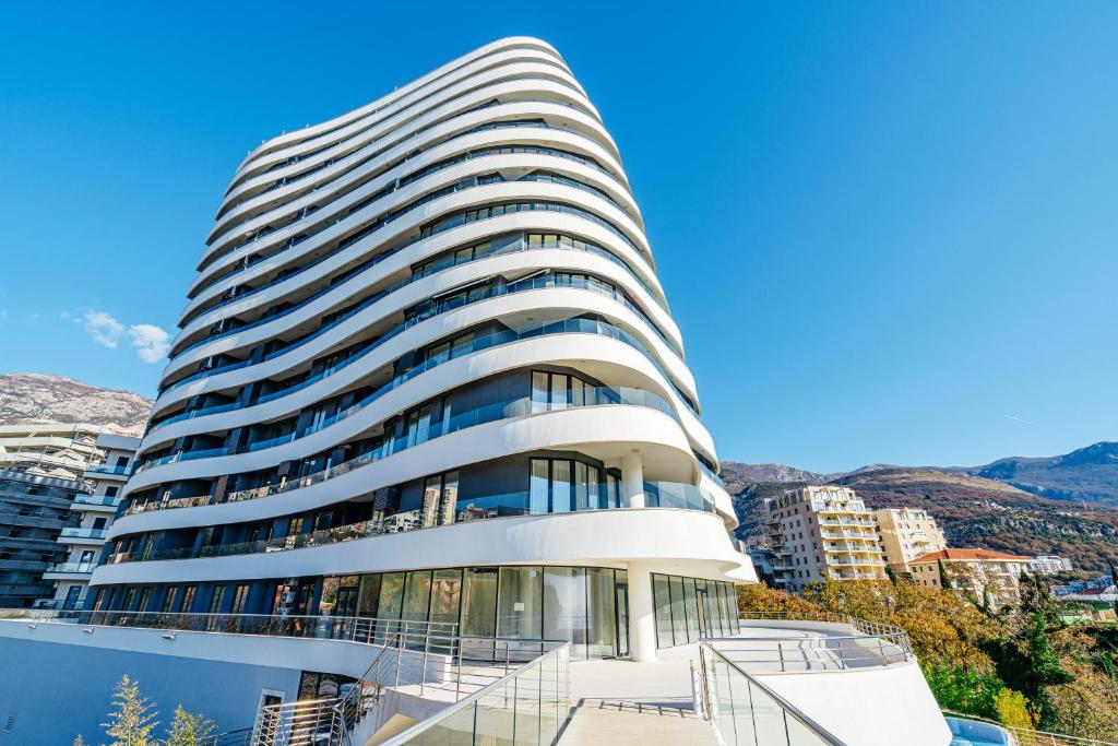 Skyline Apartments by In Property - 3