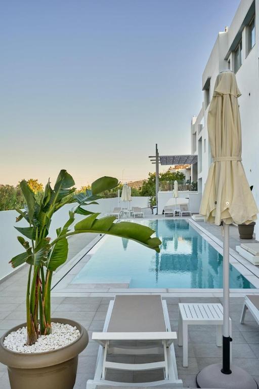 Hollywood Inn Faliraki - Adults Only