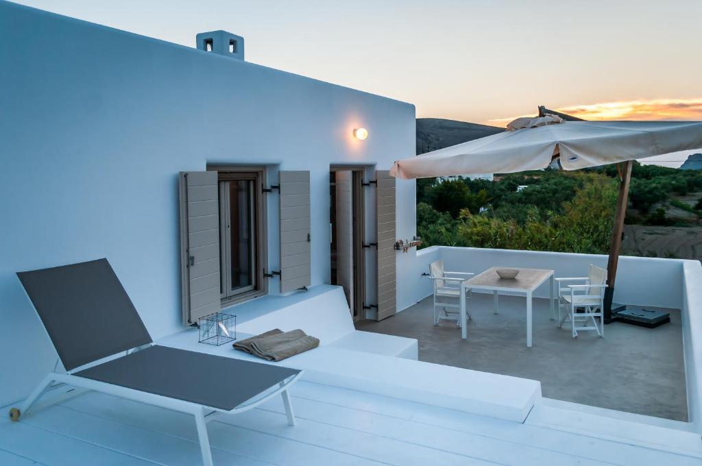 Milia Gi Suites photo