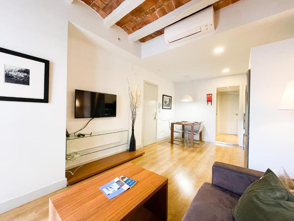 Boutique Pare Lainez- 2 BR Sagrada Famlia with balcony - 3