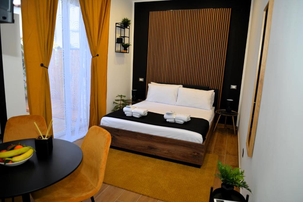 BlackWoody Contemporary Rooms - Napoli Centro Storico - 4