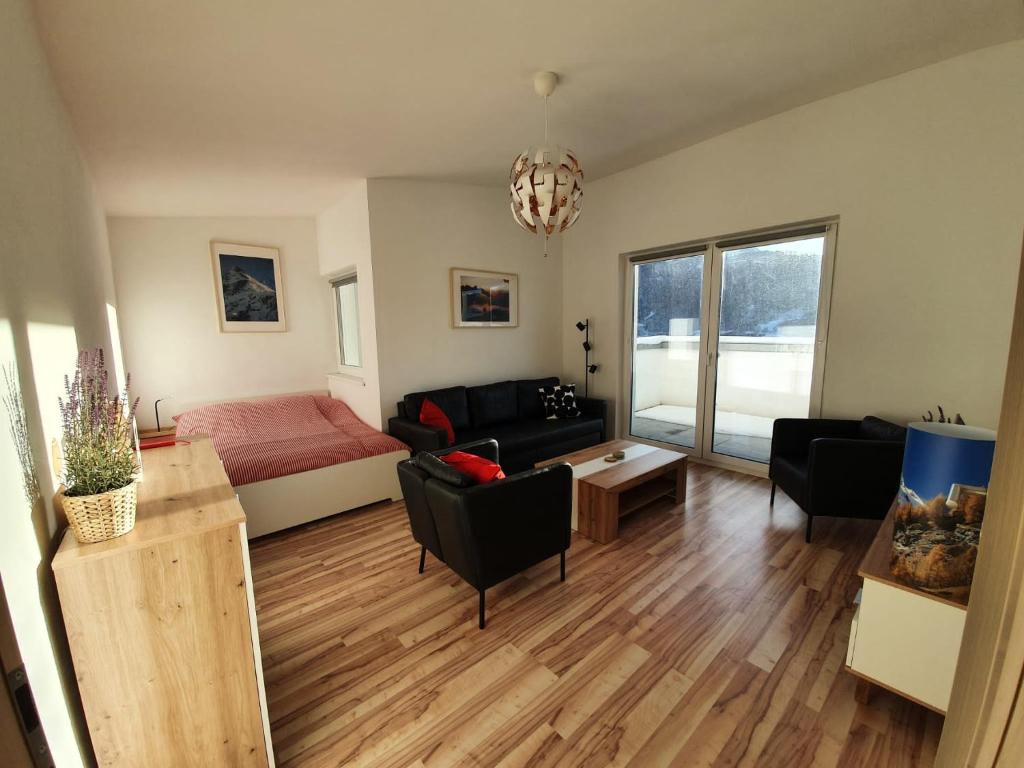 BoschBerge, Ellbögen