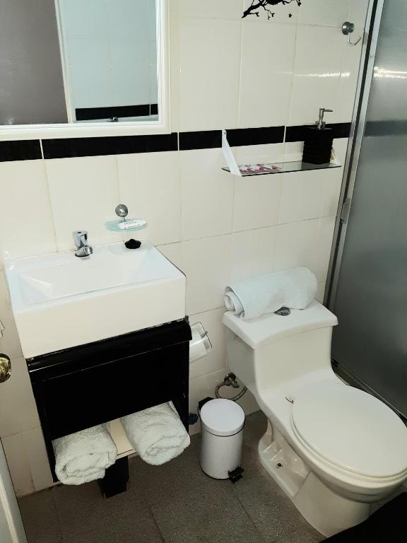 Hostal D' Silvia - 3