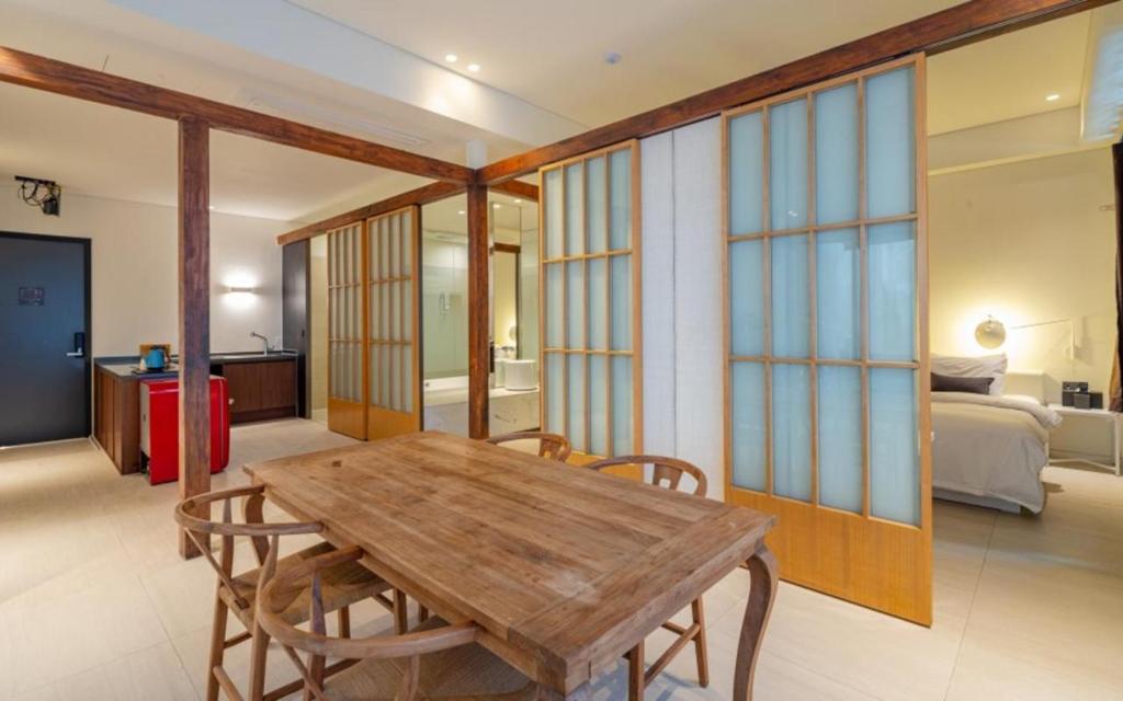 3. 전주 호텔 바라..