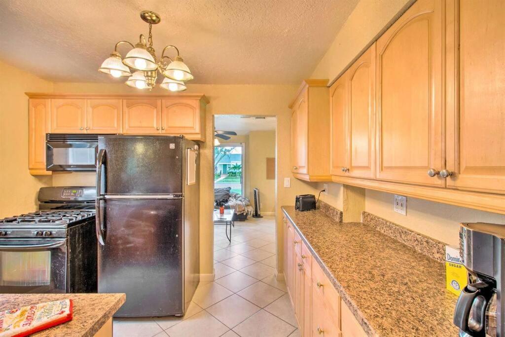 Palm Wave Says - Cozy - 2 Jacuzzis - Quiet Street, West Palm Beach